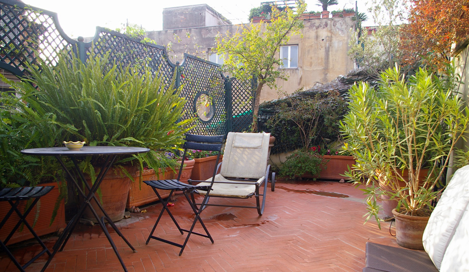 Margutta Suite apartment in Rome in Via Margutta the street of